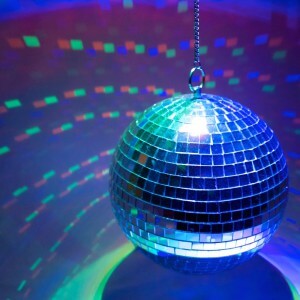 Vous pouvez installer une boule disco !