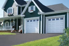 Triforce Classique CC, 9' x 7', Blanc glacier, fenêtres avec Appliques Richmond