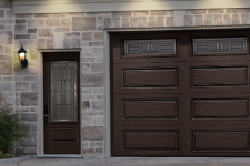 Changez le look de votre porte de garage en y faisant poser des fenêtres décoratives
